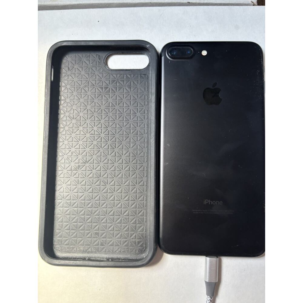 Apple iPhone 7 Plus A1784 WiFi cellular 32GB Black Very Good Cond unlocked